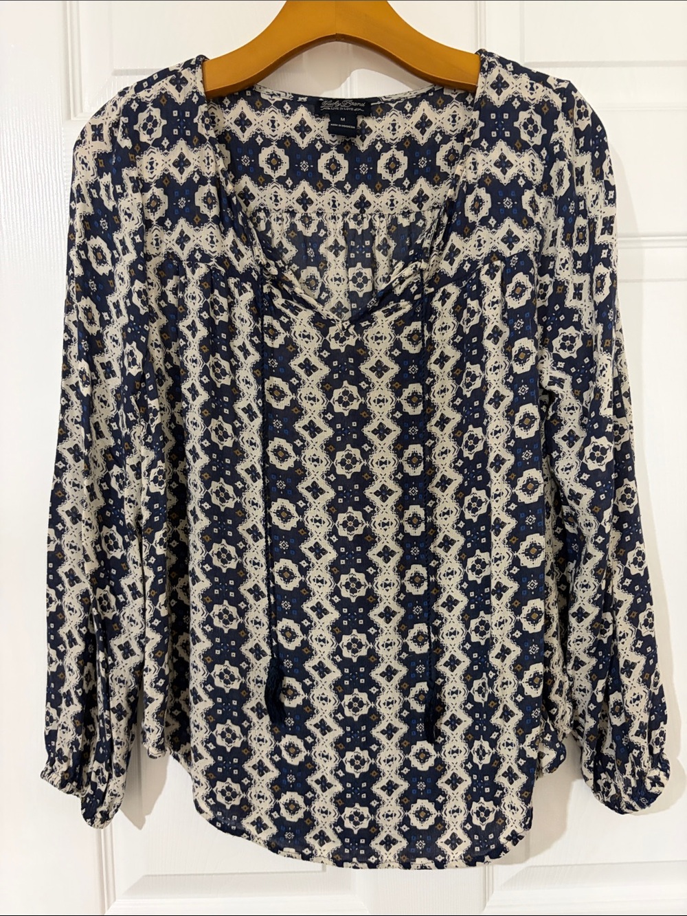 Lucky Brand BOHO Printed Peasant Navy and Cream V-Neck Tassels Blouse